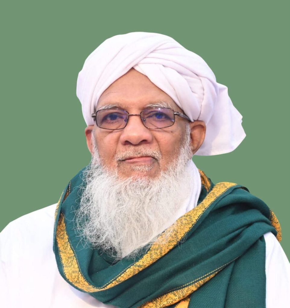ആലിക്കുട്ടി മുസ്ലിയാരുടെ വിയോഗത്തില് മുഖ്യമന്ത്രി വി.ഡി സതീശന് അനുശോചിച്ചു