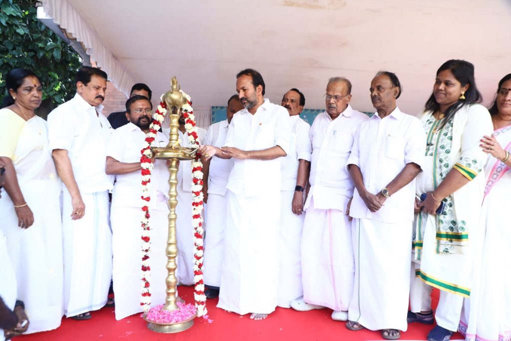 കനകക്കുന്നിൽ ഒരുങ്ങുന്ന ഓണം ട്രേഡ് ഫെയർ ആൻഡ് എക്സിബിഷൻ സംസ്‍കാരികം, ടൂറിസം വകുപ്പു മന്ത്രി പി സി വിഷ്ണുനാഥ്‌ ഉദ്ഘാടനം ചെയ്തു